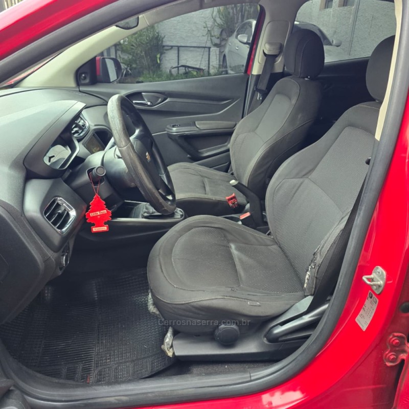 ONIX 1.4 MPFI LT 8V FLEX 4P MANUAL - 2014 - CAXIAS DO SUL