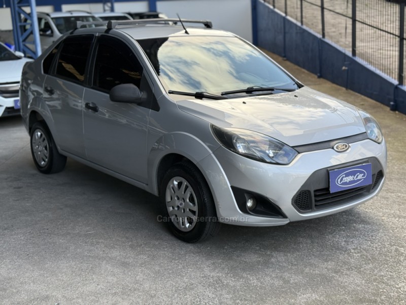 FIESTA 1.6 ROCAM SE PLUS SEDAN 8V FLEX 4P MANUAL - 2011 - CAXIAS DO SUL