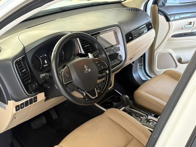 OUTLANDER 2.2 4X4 16V DIESEL 4P AUTOMÁTICO - 2018 - BENTO GONçALVES