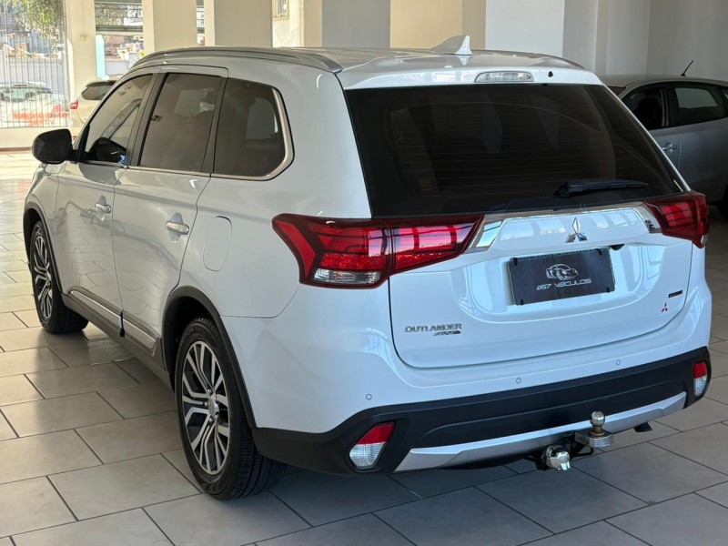 OUTLANDER 2.2 4X4 16V DIESEL 4P AUTOMÁTICO - 2018 - BENTO GONçALVES