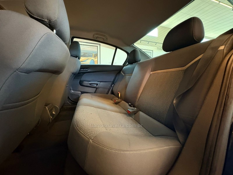 VECTRA 2.0 MPFI EXPRESSION 8V FLEX 4P MANUAL - 2010 - CAMPO BOM