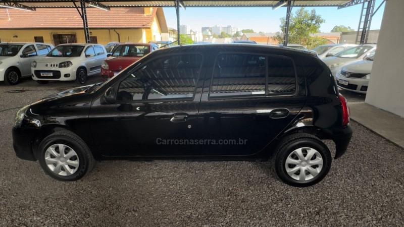 CLIO 1.0 EXPRESSION 16V FLEX 4P MANUAL - 2016 - CAXIAS DO SUL