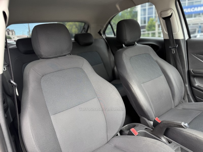 ONIX 1.0 JOY HATCH 8VFLEX 4P MANUAL - 2017 - PAROBé