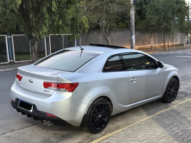 CERATO 2.0 KOUP 16V GASOLINA 2P AUTOMÁTICO - 2012 - PAROBé