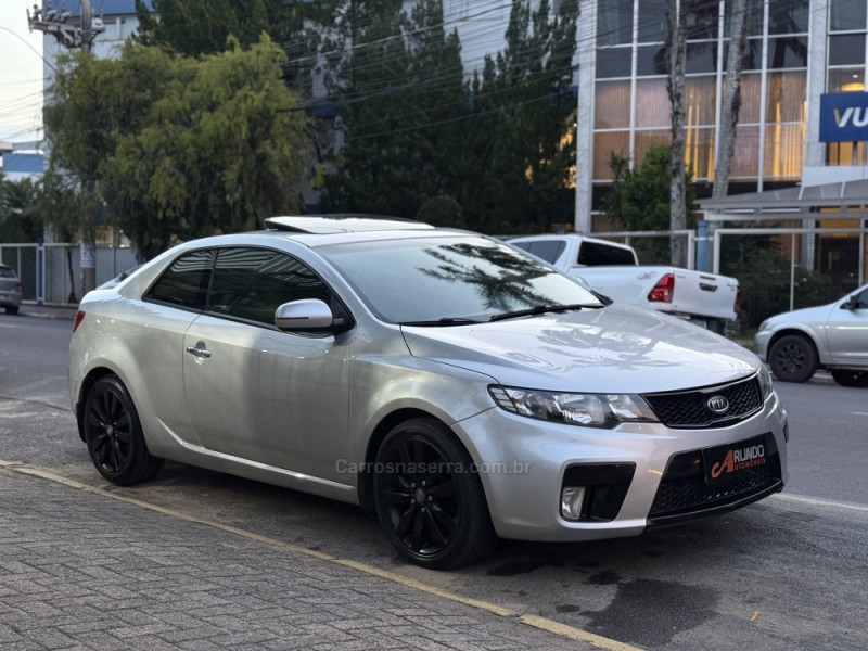 CERATO 2.0 KOUP 16V GASOLINA 2P AUTOMÁTICO