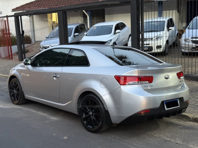 CERATO 2.0 KOUP 16V GASOLINA 2P AUTOMÁTICO - 2012 - PAROBé