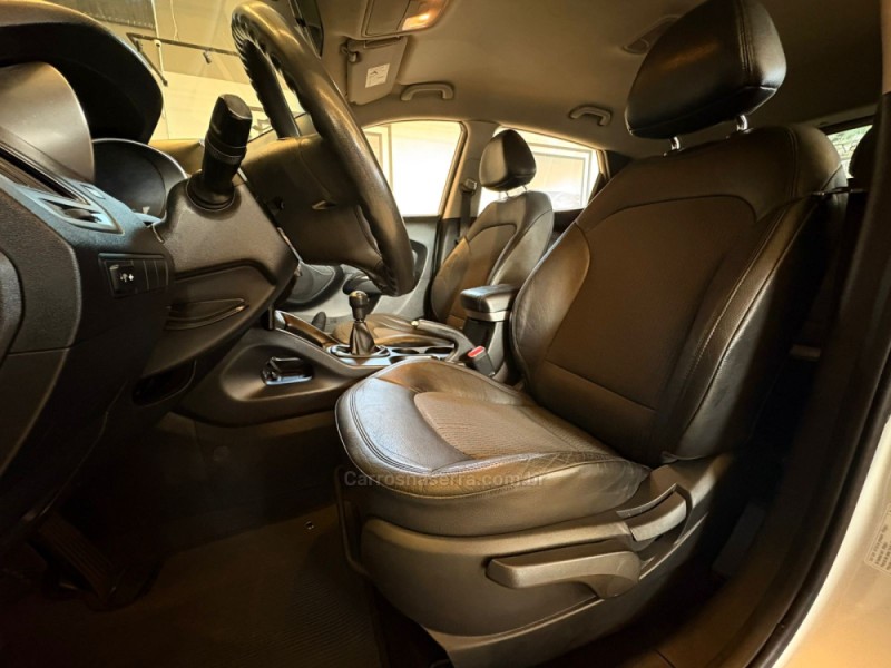 IX35 2.0 MPI 4X2 16V FLEX 4P MANUAL - 2011 - CAMPO BOM