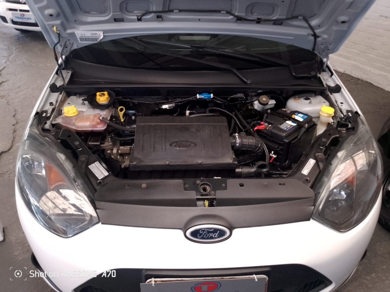 FIESTA 1.0 MPI CLASS HATCH 8V FLEX 4P MANUAL - 2013 - CAXIAS DO SUL