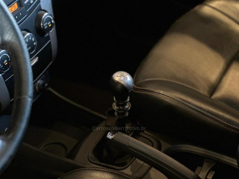 KORANDO 2.0 GLS 4X4 16V TURBO DIESEL 4P MANUAL - 2011 - CAXIAS DO SUL