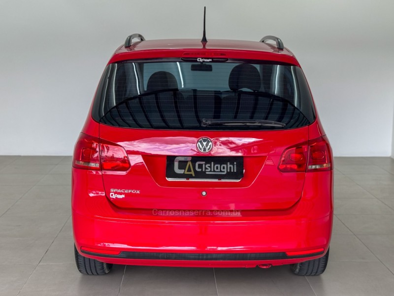 SPACEFOX 1.6 MI TREND 8V FLEX 4P MANUAL - 2012 - CARLOS BARBOSA