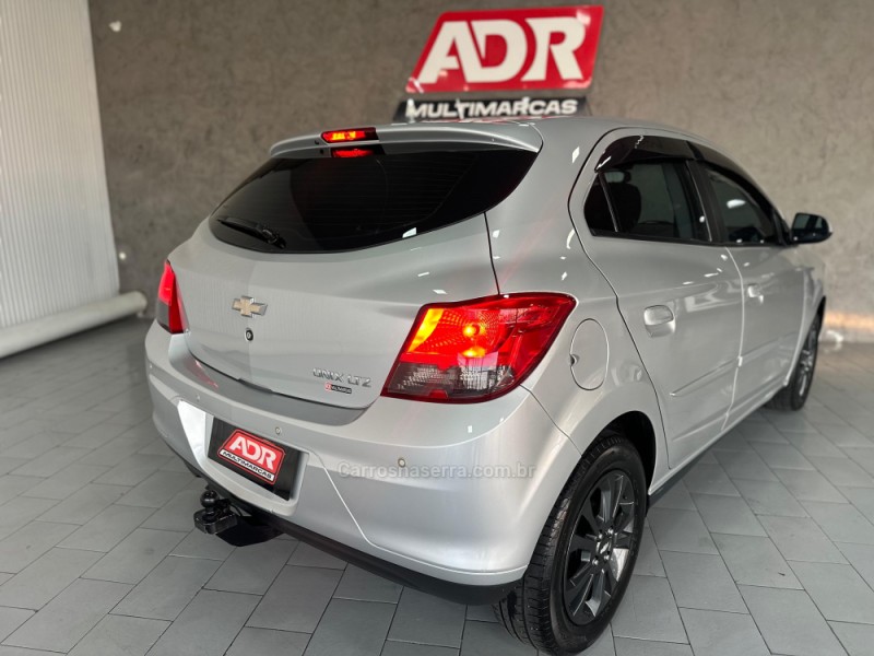 ONIX 1.4 MPFI LTZ 8V FLEX 4P MANUAL - 2015 - CAXIAS DO SUL