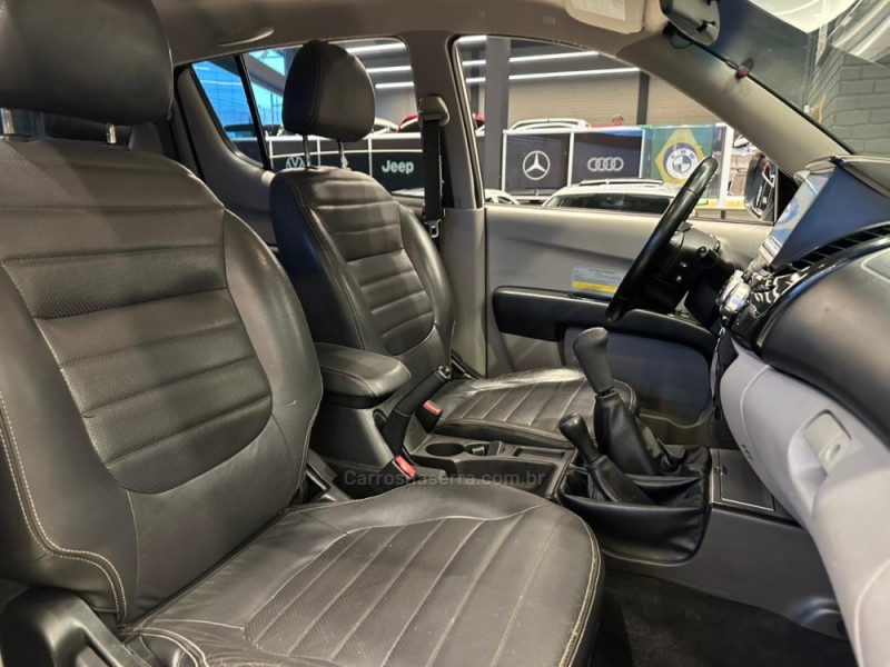 L200 TRITON 3.2 HPE 4X4 CD 16V TURBO INTERCOOLER DIESEL 4P MANUAL - 2015 - CAXIAS DO SUL