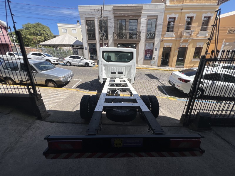 TRANSIT 2.0 460 B PASSAGEIRO TURBO DIESEL 3P AUTOMÁTICO - 2025 - GARIBALDI