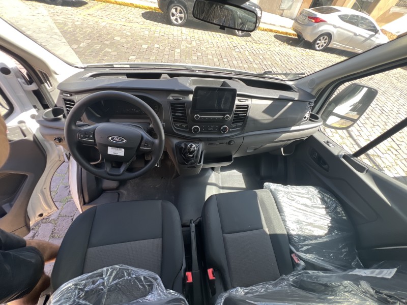 TRANSIT 2.0 460 B PASSAGEIRO TURBO DIESEL 3P AUTOMÁTICO - 2025 - GARIBALDI