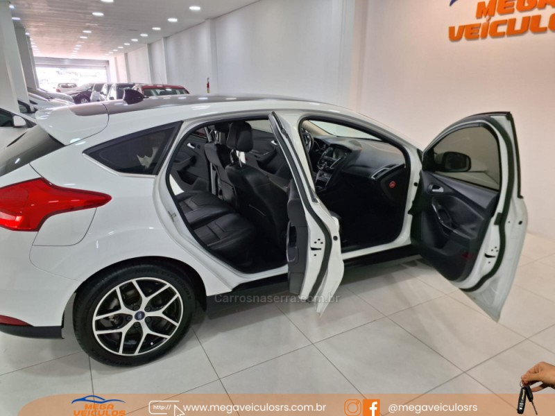 FOCUS 2.0 TITANIUM HATCH 16V FLEX 4P AUTOMÁTICO - 2016 - BENTO GONçALVES