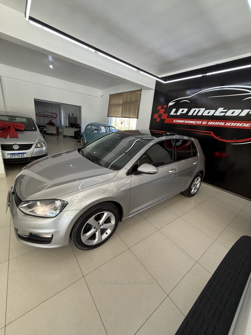 GOLF 1.0 TSI COMFORTLINE 12V TOTAL FLEX 4P MANUAL - 2017 - FARROUPILHA