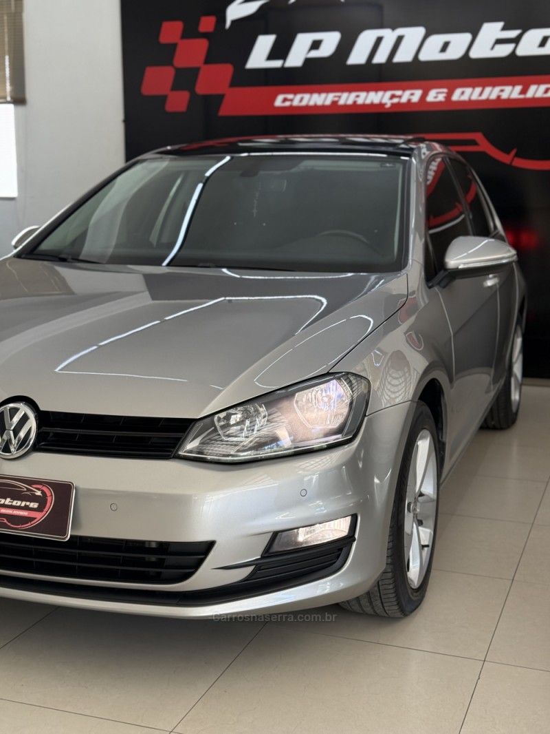 GOLF 1.0 TSI COMFORTLINE 12V TOTAL FLEX 4P MANUAL - 2017 - FARROUPILHA