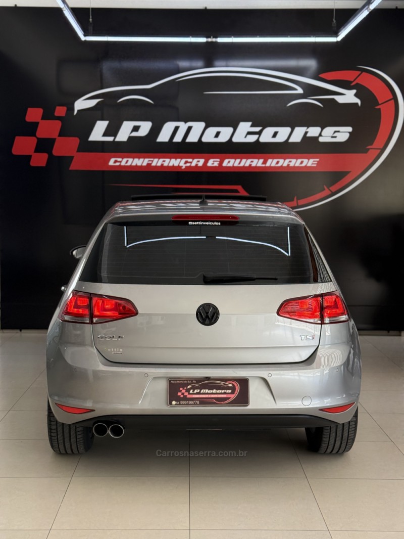 GOLF 1.0 TSI COMFORTLINE 12V TOTAL FLEX 4P MANUAL - 2017 - FARROUPILHA