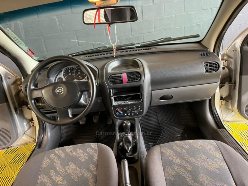CORSA 1.0 MPFI MILENIUM SEDAN 8V GASOLINA 4P MANUAL - 2003 - CAXIAS DO SUL