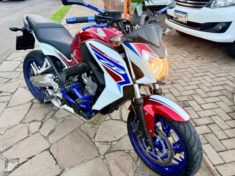 CB 650 F - 2017 - TRêS COROAS