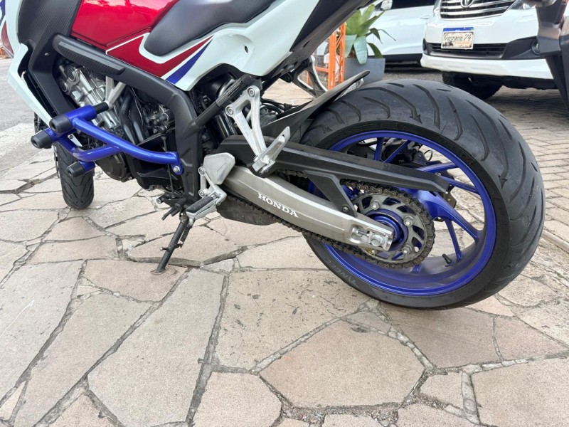 CB 650 F - 2017 - TRêS COROAS