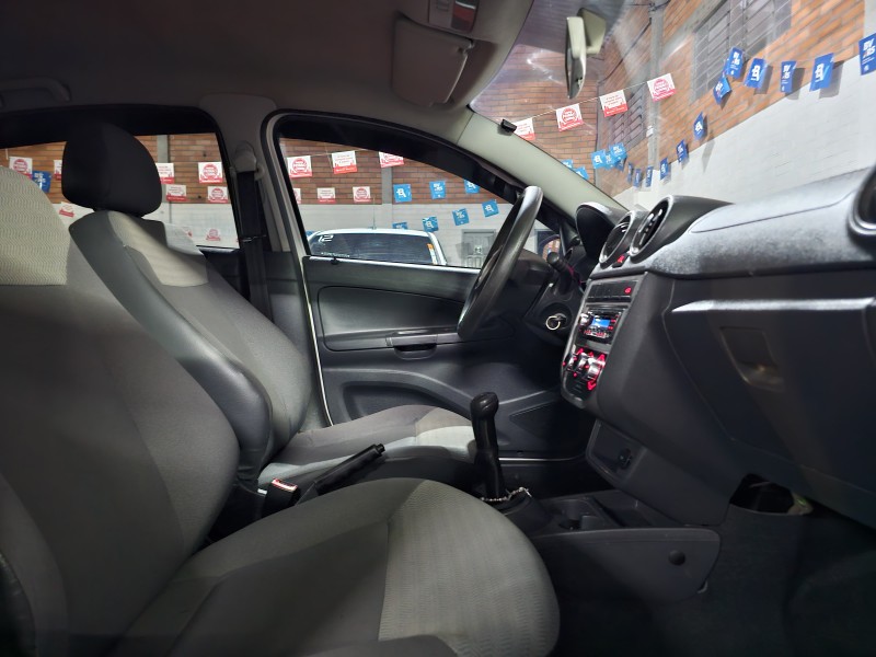 VOYAGE 1.6 MI 8V FLEX 4P MANUAL - 2010 - CAXIAS DO SUL