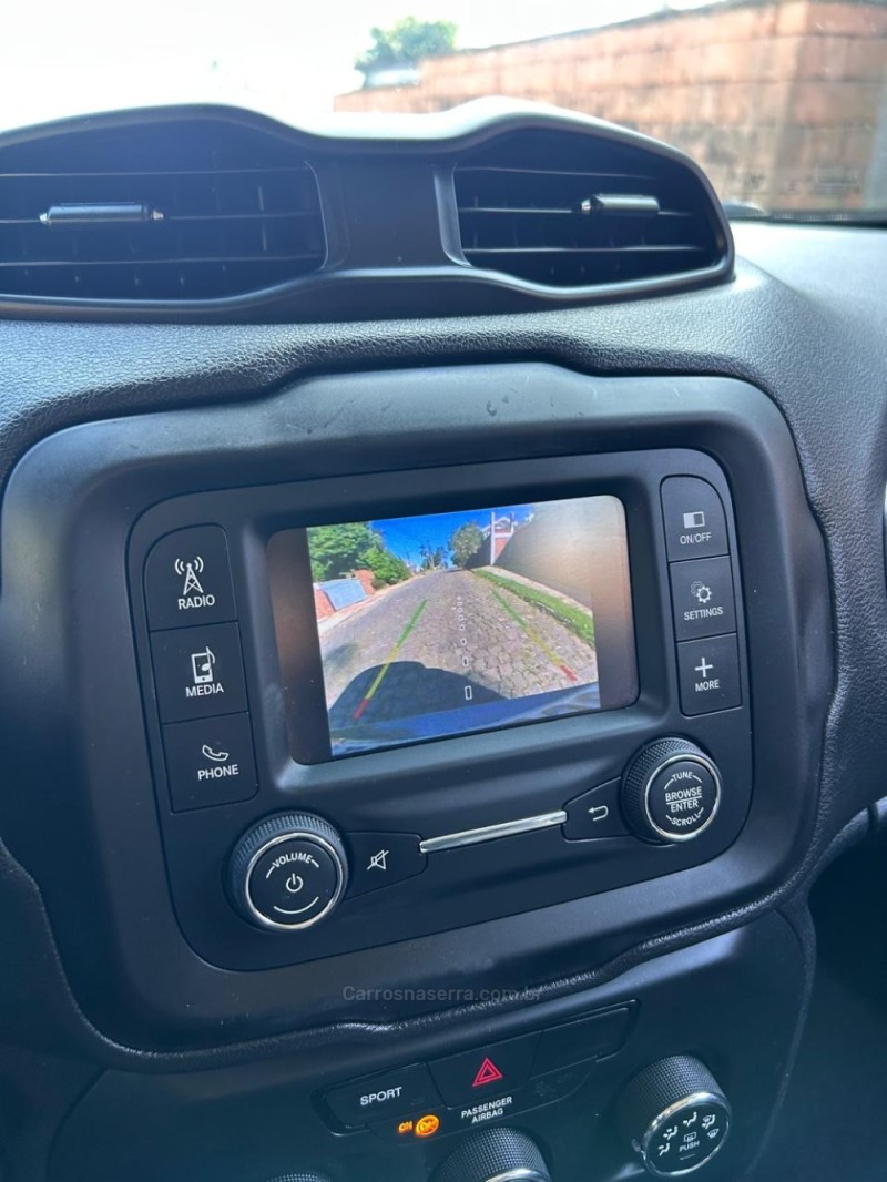 RENEGADE 1.8 16V FLEX SPORT 4P MANUAL - 2019 - VENâNCIO AIRES