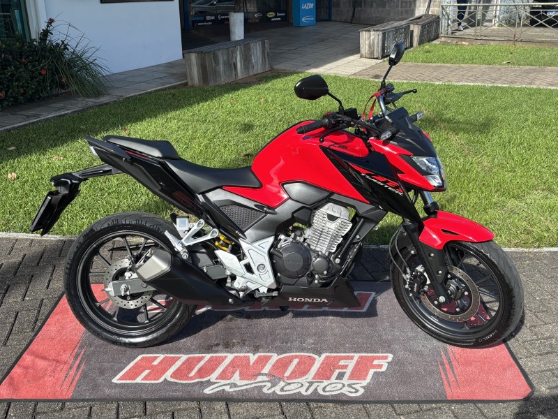 cb 300f twister cbs 2024 feliz