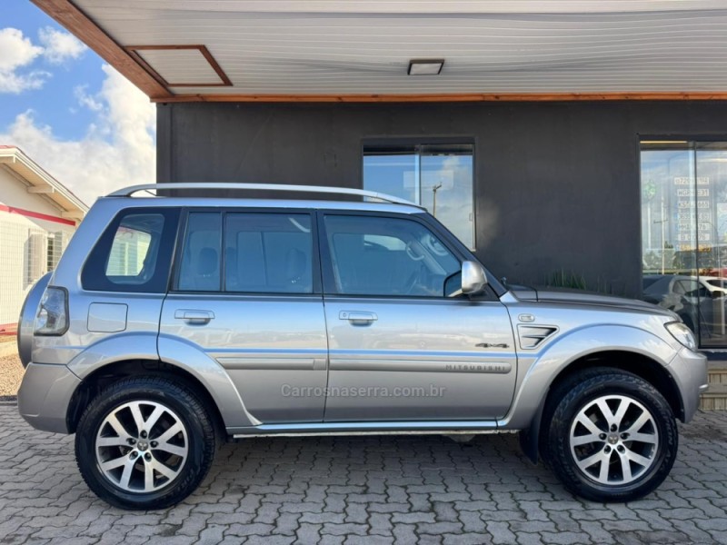 PAJERO TR4 2.0 4X4 16V 133CV FLEX 4P AUTOMÁTICO - 2015 - TORRES