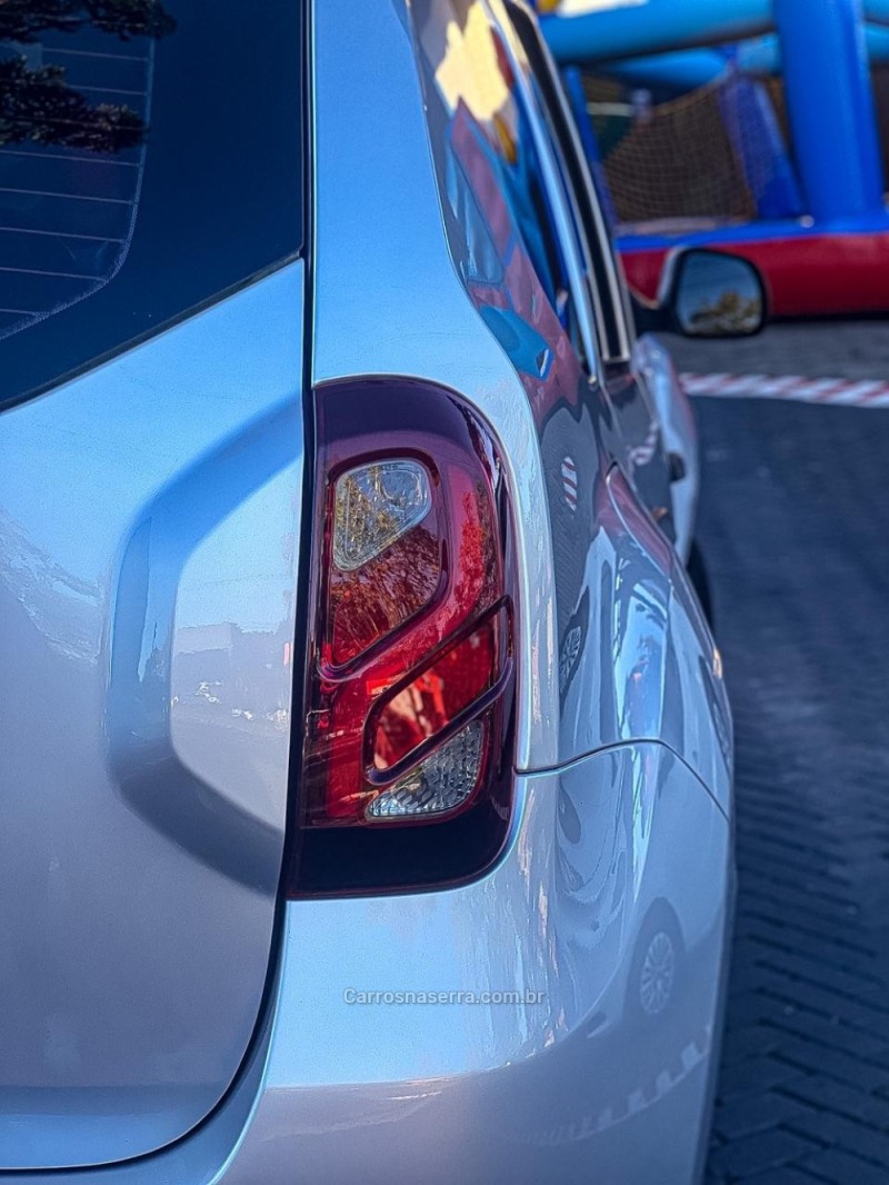 DUSTER 1.6 EXPRESSION 4X2 16V FLEX 4P MANUAL - 2020 - CANELA