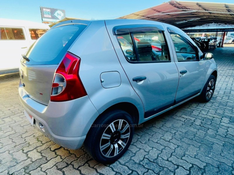 SANDERO 1.6 EXPRESSION 8V FLEX 4P MANUAL - 2009 - CAMPO BOM