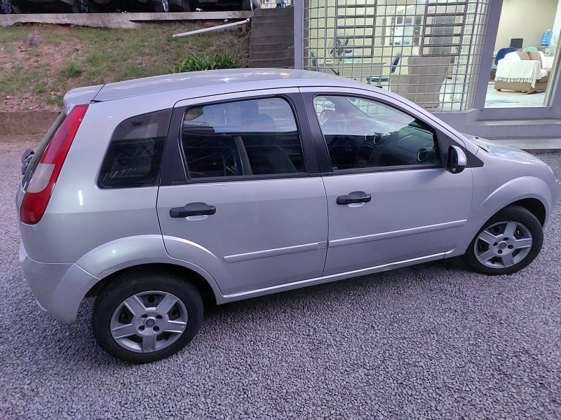 FIESTA 1.0 EDGE 8V GASOLINA 4P MANUAL - 2003 - BENTO GONçALVES