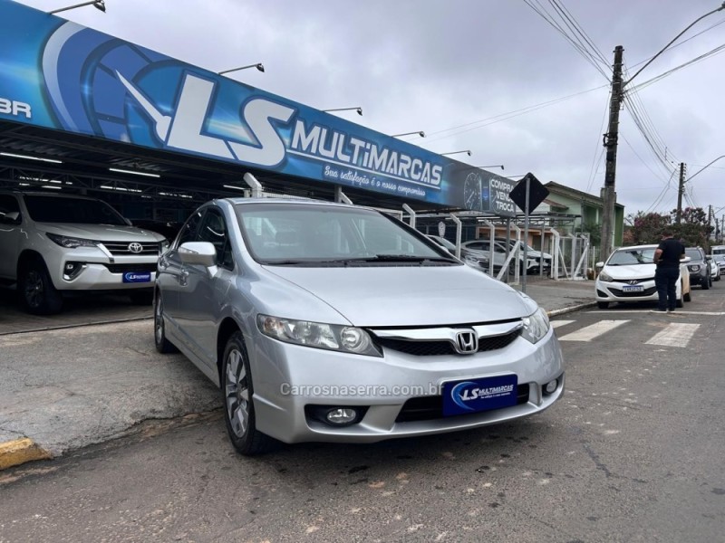 CIVIC 1.8 LXL SE 16V FLEX 4P MANUAL - 2010 - VENâNCIO AIRES