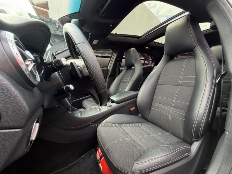 GLA 200 1.6 CGI VISION BLACK EDITION 16V TURBO FLEX 4P AUTOMÁTICO - 2015 - CAXIAS DO SUL