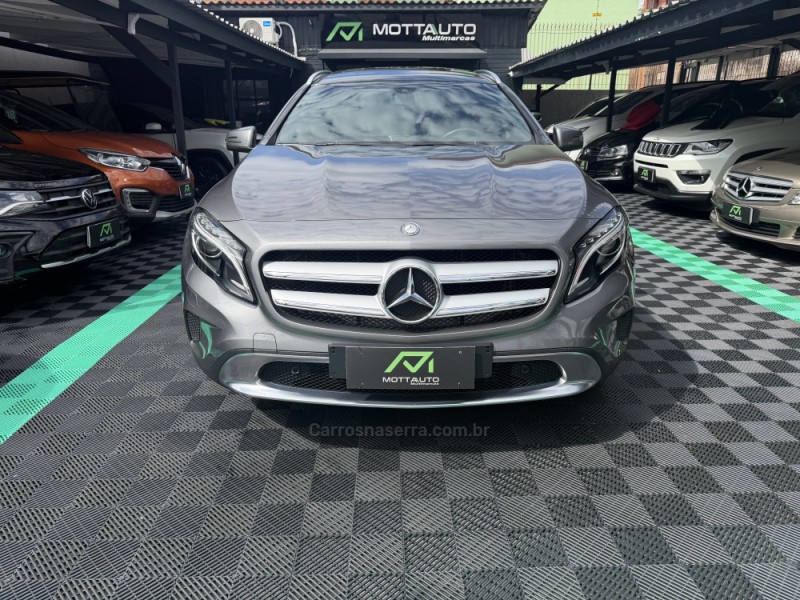 GLA 200 1.6 CGI VISION BLACK EDITION 16V TURBO FLEX 4P AUTOMÁTICO - 2015 - CAXIAS DO SUL