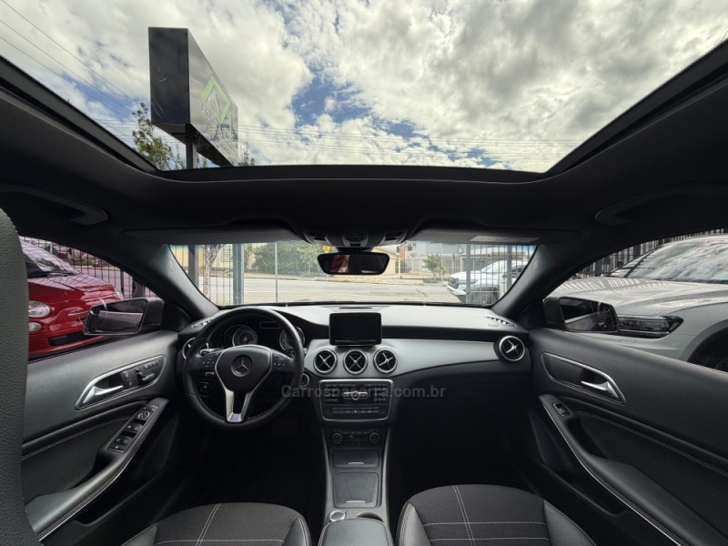 GLA 200 1.6 CGI VISION BLACK EDITION 16V TURBO FLEX 4P AUTOMÁTICO - 2015 - CAXIAS DO SUL