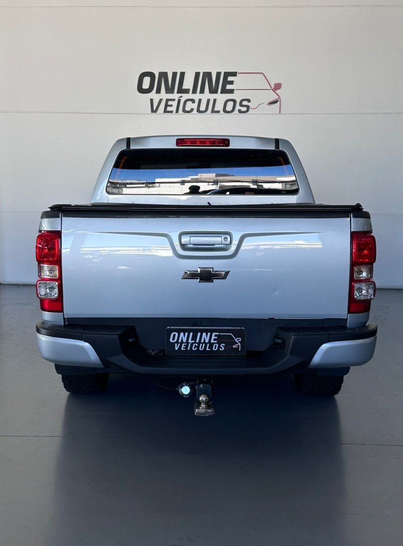 S10 2.8 LT 4X2 CD 16V TURBO DIESEL 4P MANUAL - 2013 - FARROUPILHA