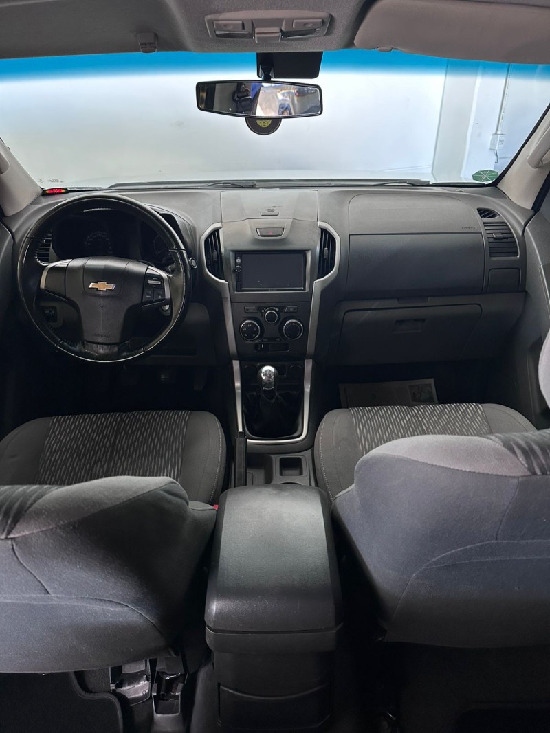 S10 2.8 LT 4X2 CD 16V TURBO DIESEL 4P MANUAL - 2013 - FARROUPILHA