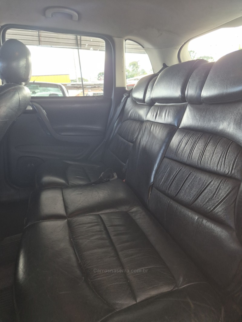 STILO 1.8 MPI CONNECT 8V GASOLINA 4P MANUAL - 2006 - CAXIAS DO SUL