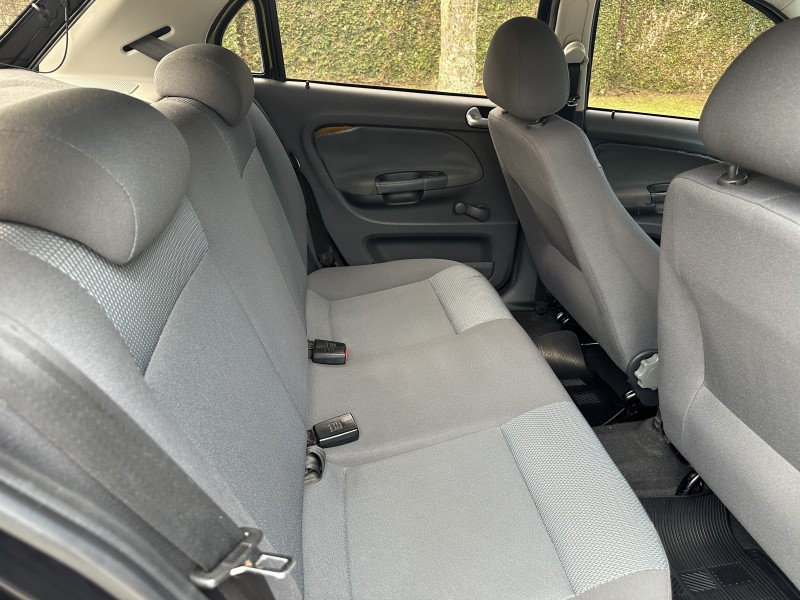 GOL 1.0 MI 8V FLEX 4P MANUAL G.V - 2010 - CAXIAS DO SUL