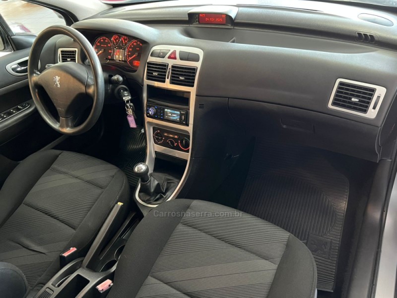 307 1.6 PRESENCE 16V GASOLINA 4P MANUAL - 2011 - CAXIAS DO SUL