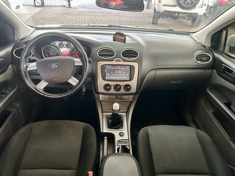 FOCUS 1.6 GL 16V FLEX 4P MANUAL - 2012 - SãO SEBASTIãO DO CAí