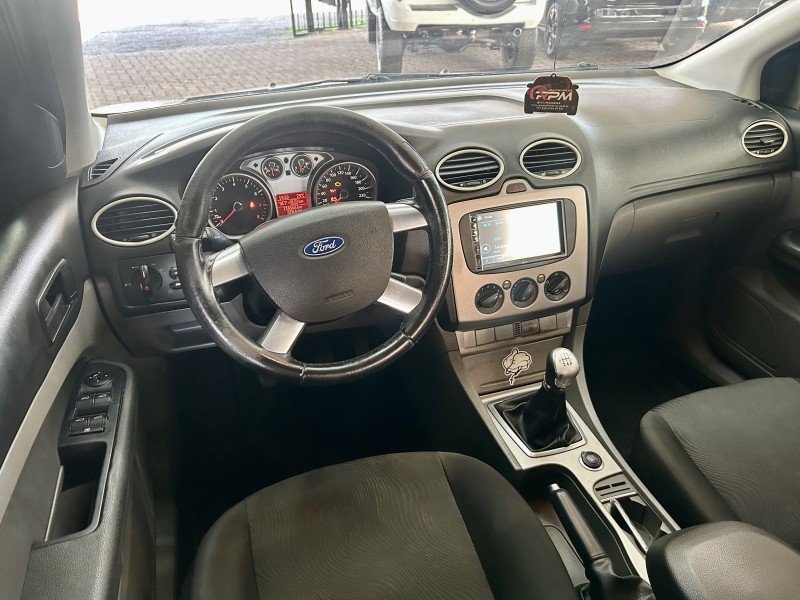 FOCUS 1.6 GL 16V FLEX 4P MANUAL - 2012 - SãO SEBASTIãO DO CAí