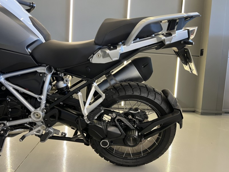 R 1250  - 2024 - SAPIRANGA