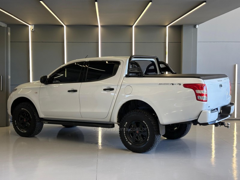 L200 2.4 16V CD 4X4 GL SPORT TURBO DIESEL 4P MANUAL - 2022 - SAPIRANGA