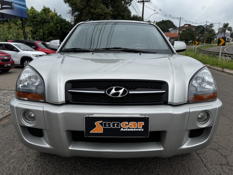 TUCSON 2.0 GL 2WD 16V GASOLINA 4P MANUAL - 2008 - DOIS IRMãOS
