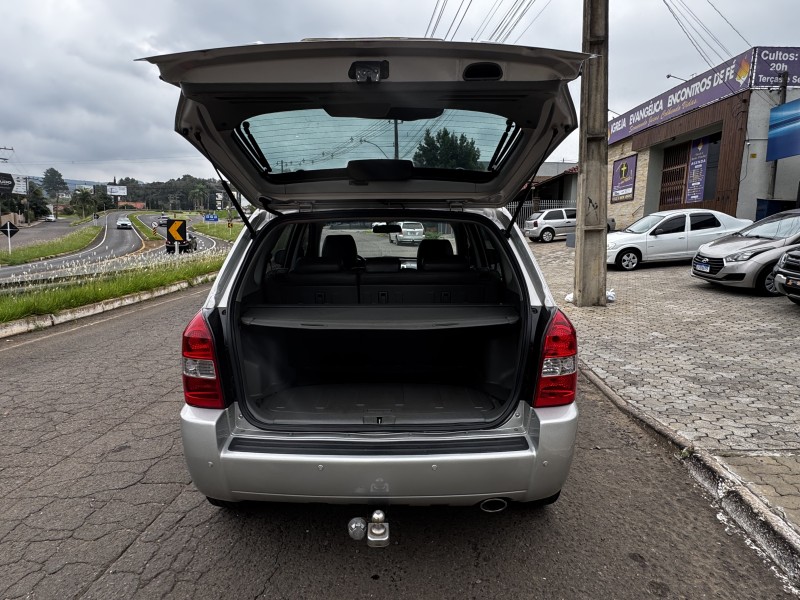 TUCSON 2.0 GL 2WD 16V GASOLINA 4P MANUAL - 2008 - DOIS IRMãOS