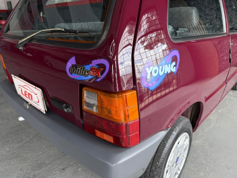 UNO 1.0 IE MILLE SX 8V YOUNG GASOLINA 2P MANUAL - 1997 - CAXIAS DO SUL