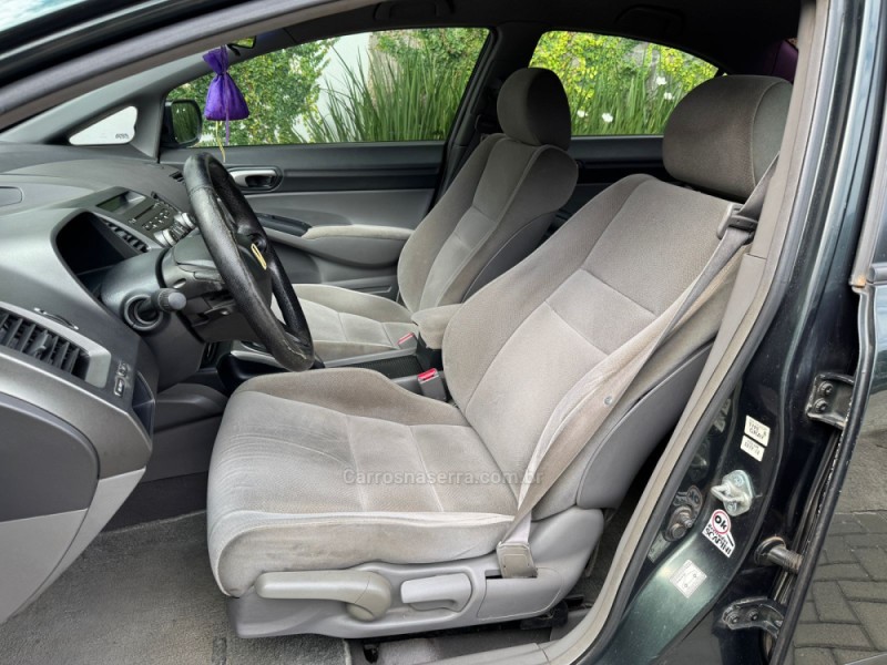 CIVIC 1.8 LXS 16V FLEX 4P MANUAL - 2008 - FARROUPILHA