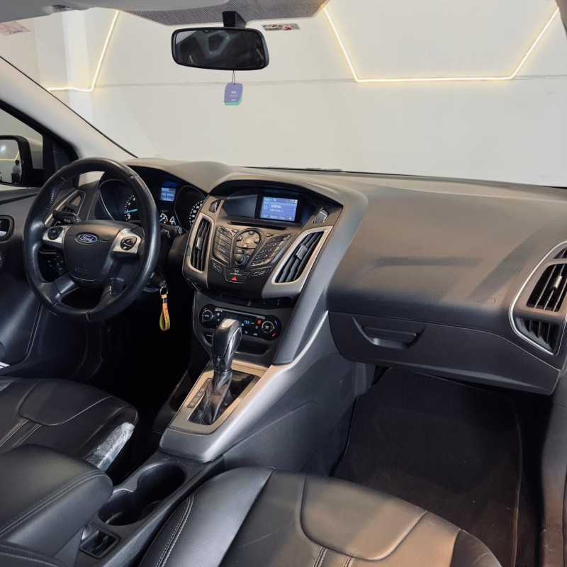 FOCUS 2.0 SE HATCH 16V FLEX 4P AUTO - 2015 - CAXIAS DO SUL